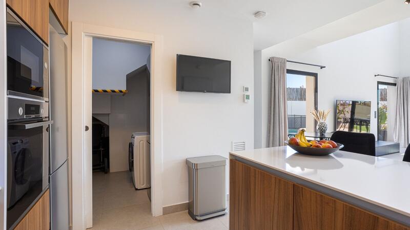 4 спальная комната вилла продается