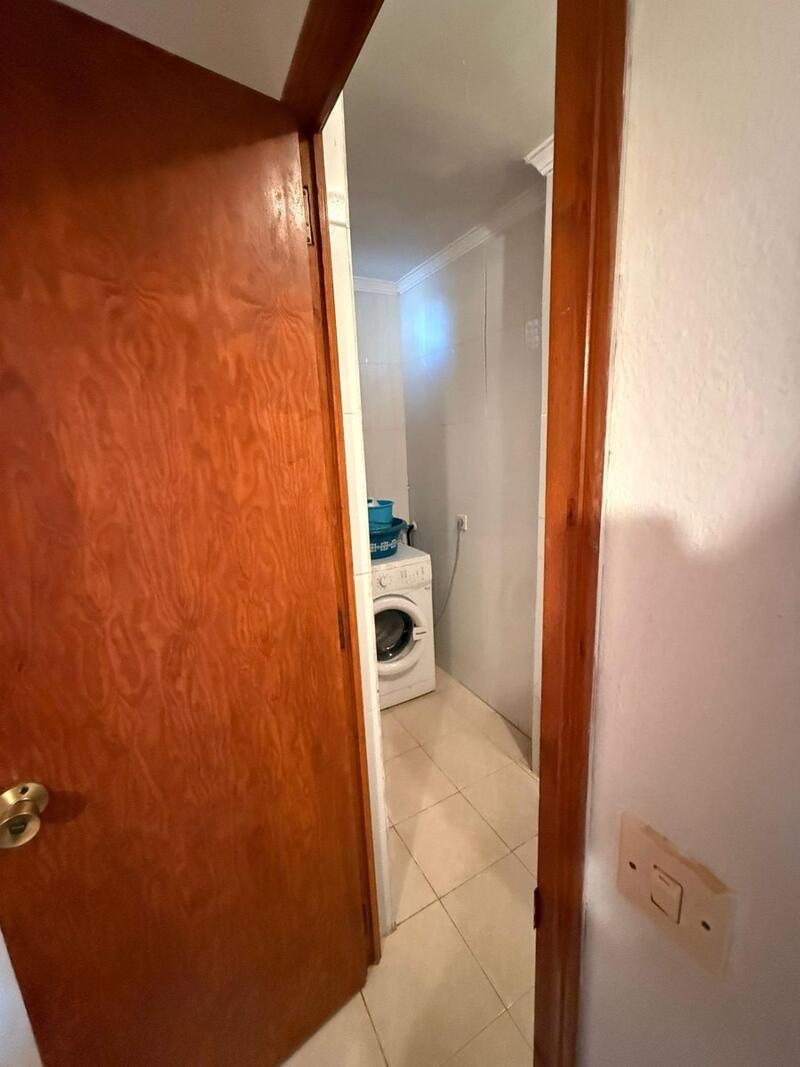3 slaapkamer Gezinswoning Te koop