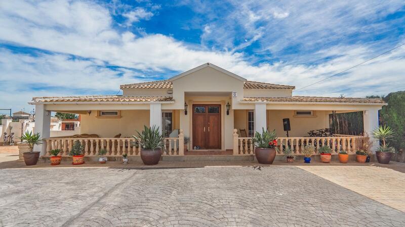 Villa à vendre dans Heredades, Alicante