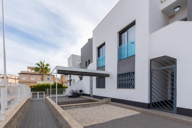 2 bedroom Villa for sale