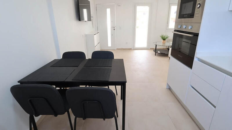 2 Cuarto Villa en venta