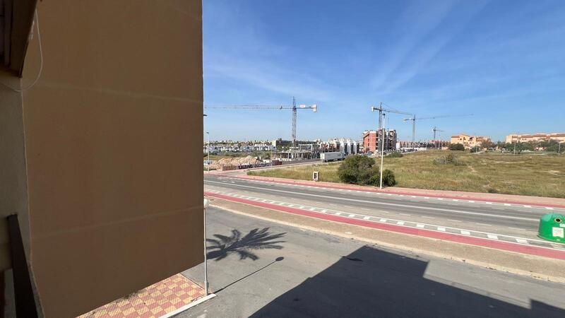 1 bedroom Apartment for sale