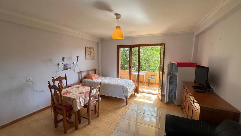 1 bedroom Apartment for sale