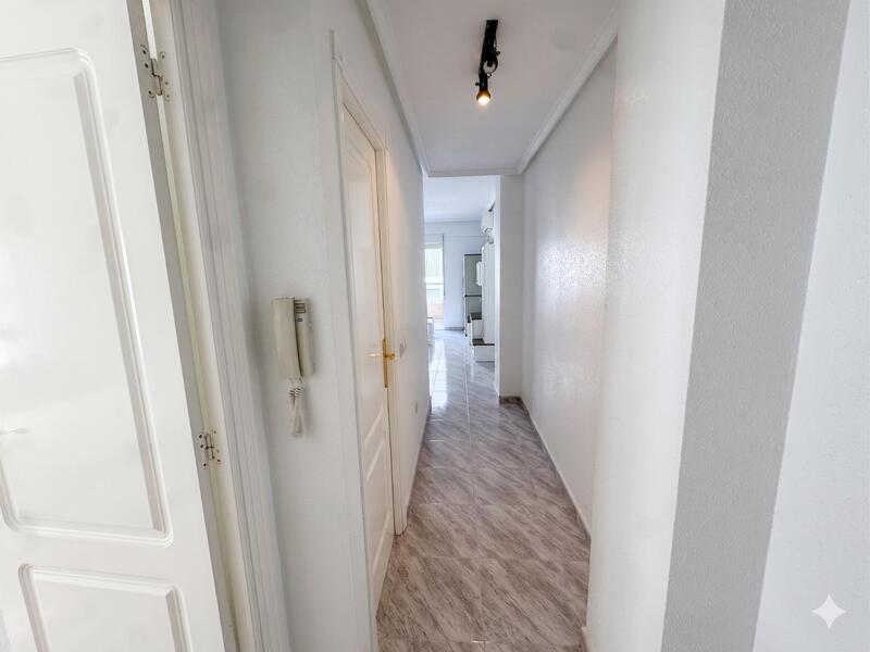 2 slaapkamer Appartement Te koop