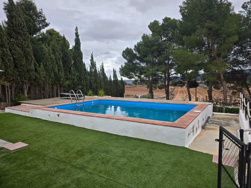 4 chambre Auberge à vendre