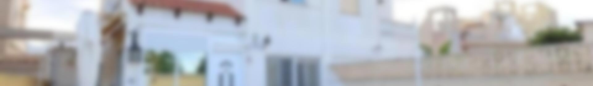 3 slaapkamer Gezinswoning Te koop