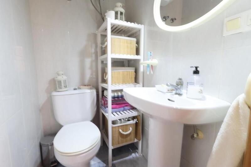 3 slaapkamer Gezinswoning Te koop