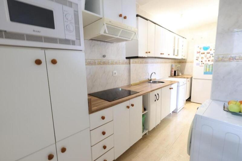 3 slaapkamer Gezinswoning Te koop