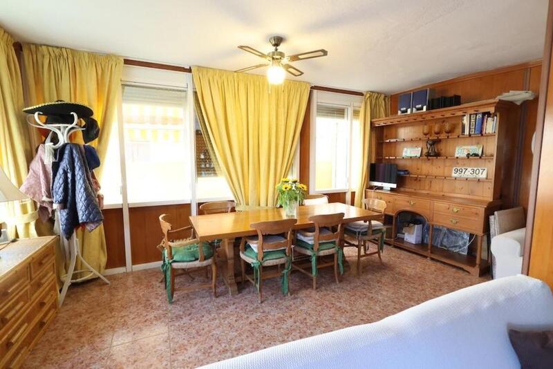 3 slaapkamer Gezinswoning Te koop