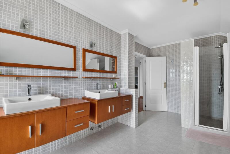 5 soverom Herregård til salgs