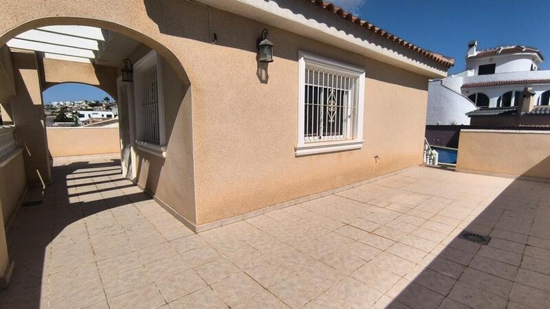 7 chambre Villa à vendre