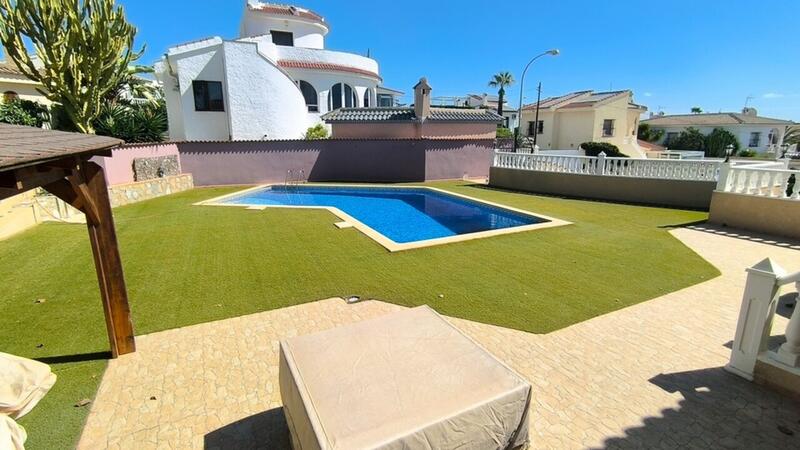 7 chambre Villa à vendre