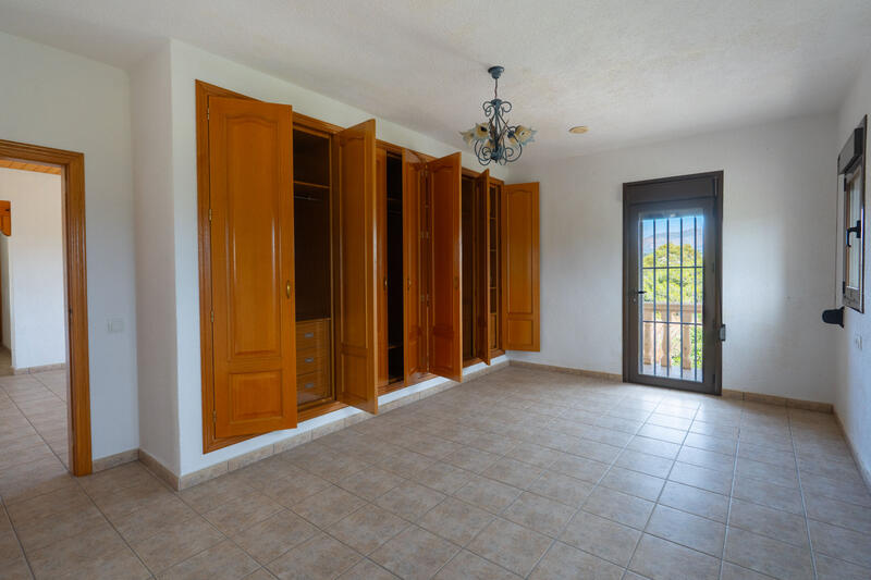 4 bedroom Villa for sale