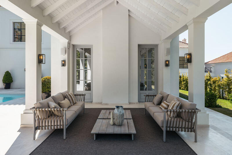 4 спальная комната вилла продается