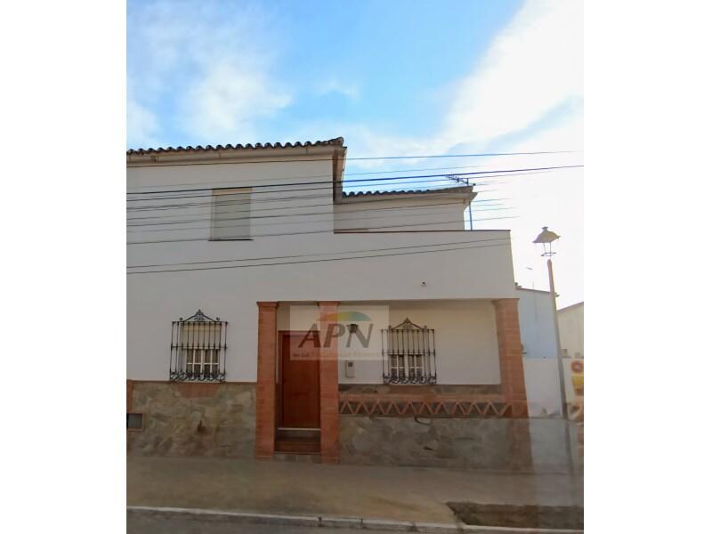 Townhouse for sale in Pizarra, Málaga