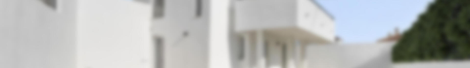 3 спальная комната городская тюрьма продается