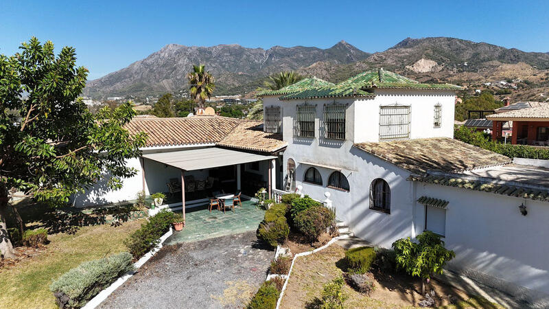 4 Cuarto Villa en venta