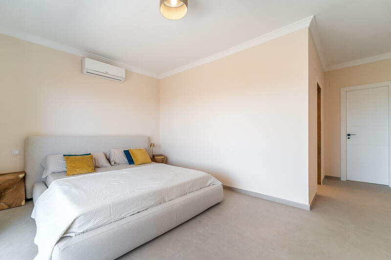 4 slaapkamer Villa Te koop