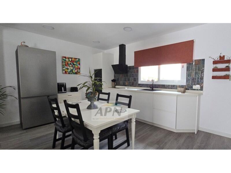 3 bedroom Townhouse for sale