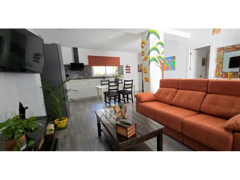 3 bedroom Townhouse for sale