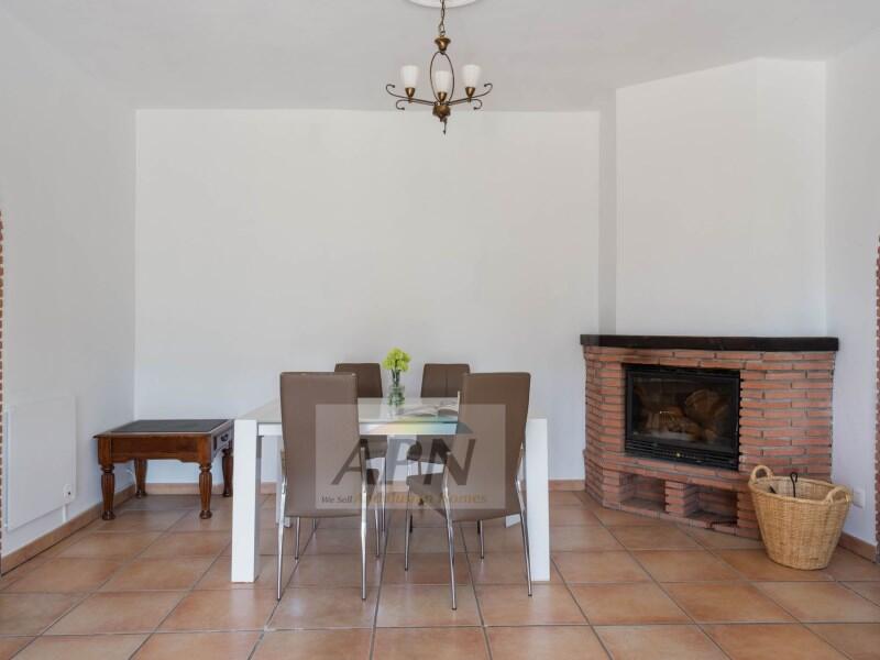 4 bedroom Country House for sale 4 bedroom Country House for sale