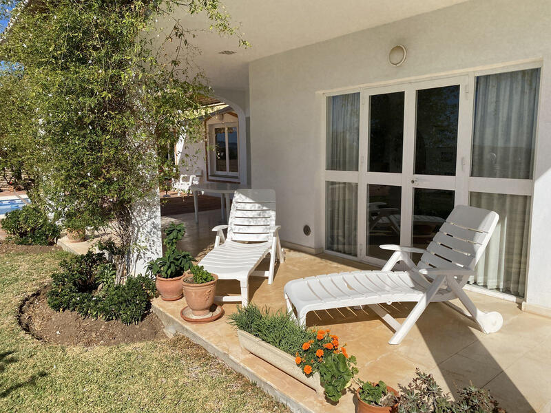 4 спальная комната вилла продается