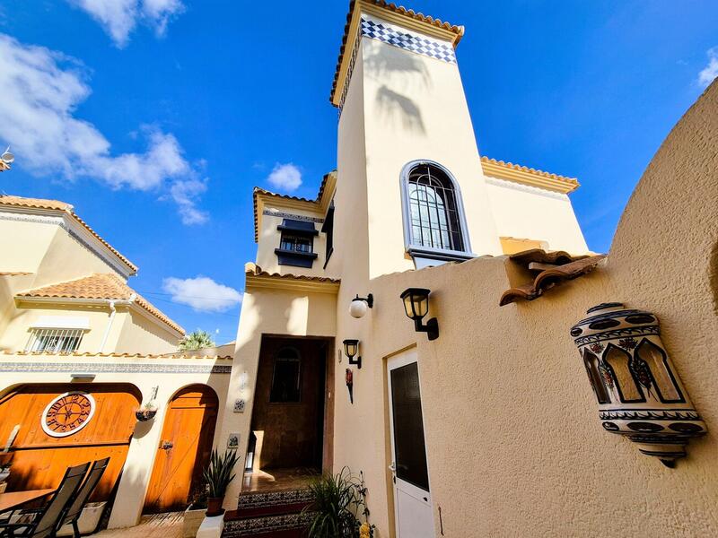 3 bedroom Villa for sale