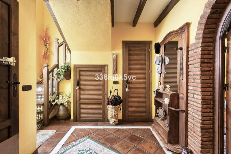 Byhus til salg i Benahavis, Málaga