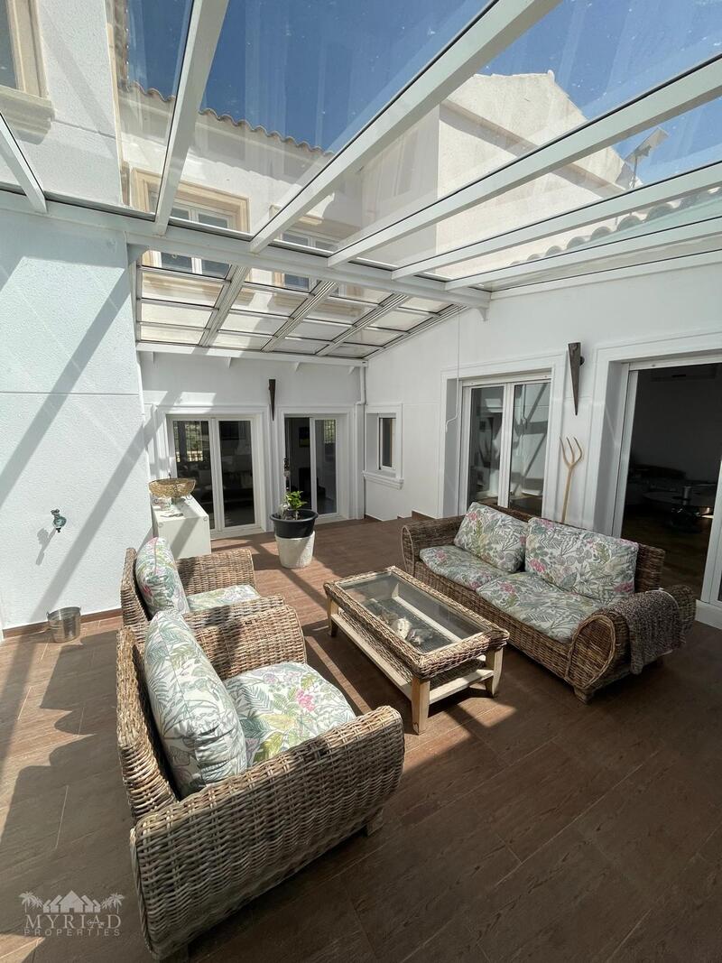 6 soverom Villa til salgs