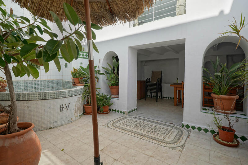 3 slaapkamer Gezinswoning Te koop