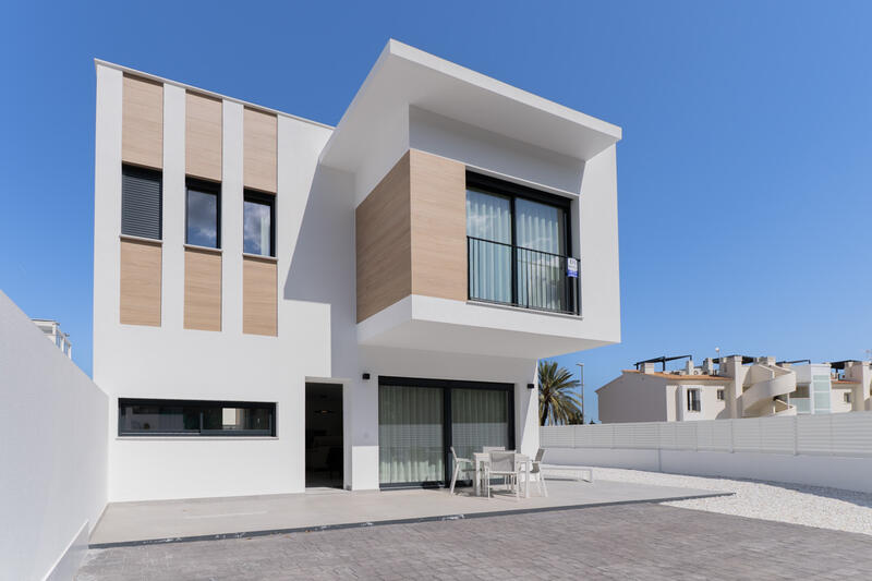 3 bedroom Villa for sale