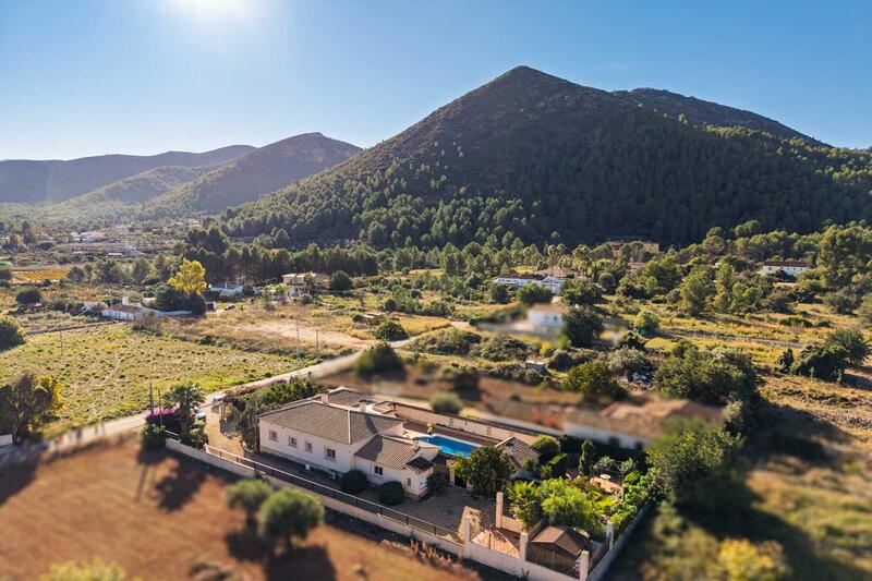 Villa til salg i Jalón, Alicante