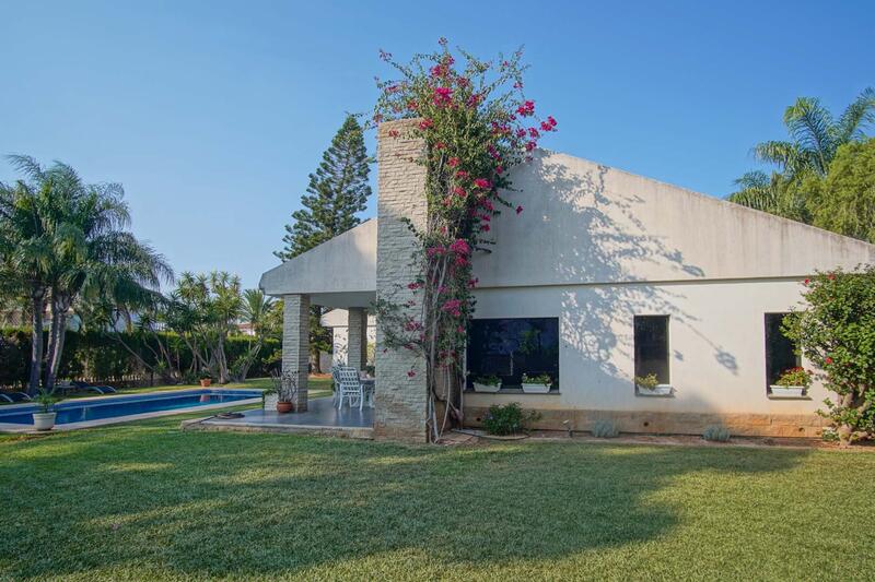 4 bedroom Villa for sale