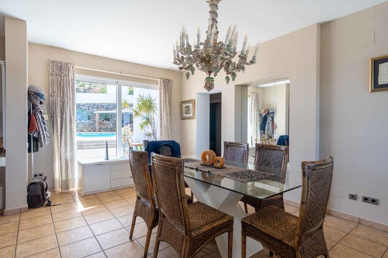 4 chambre Villa à vendre 4 chambre Villa à vendre