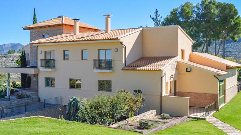7 chambre Villa à vendre 7 chambre Villa à vendre
