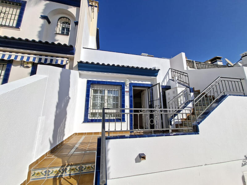 2 slaapkamer Villa Te koop 2 slaapkamer Villa Te koop