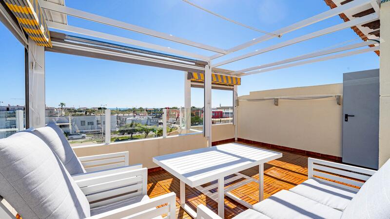 Villa for sale in Punta Prima, Alicante