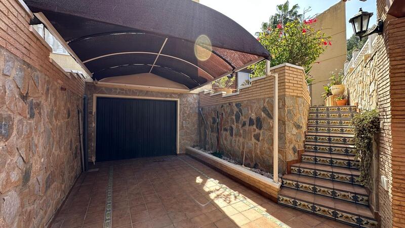 4 bedroom Villa for sale