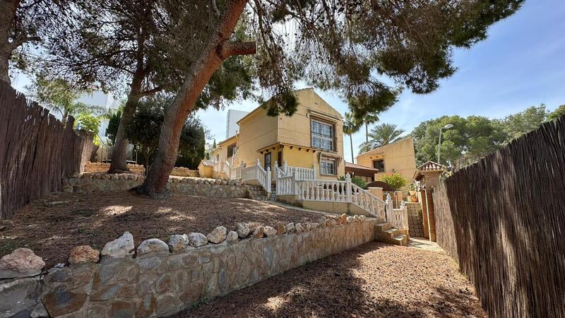 4 bedroom Villa for sale