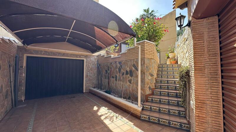 4 bedroom Villa for sale