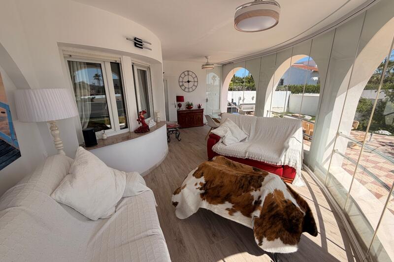 3 bedroom Villa for sale