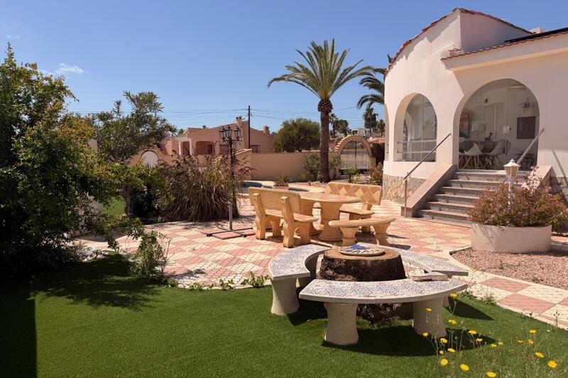 3 bedroom Villa for sale