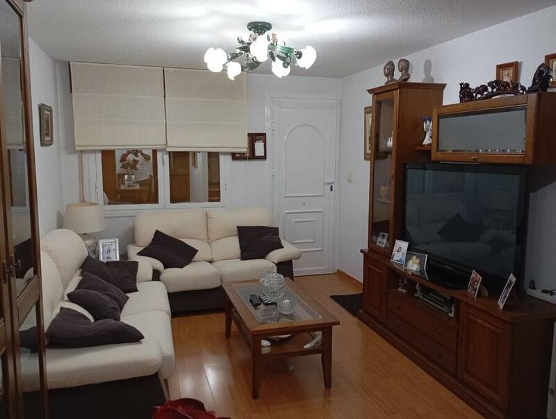 4 bedroom Townhouse for sale