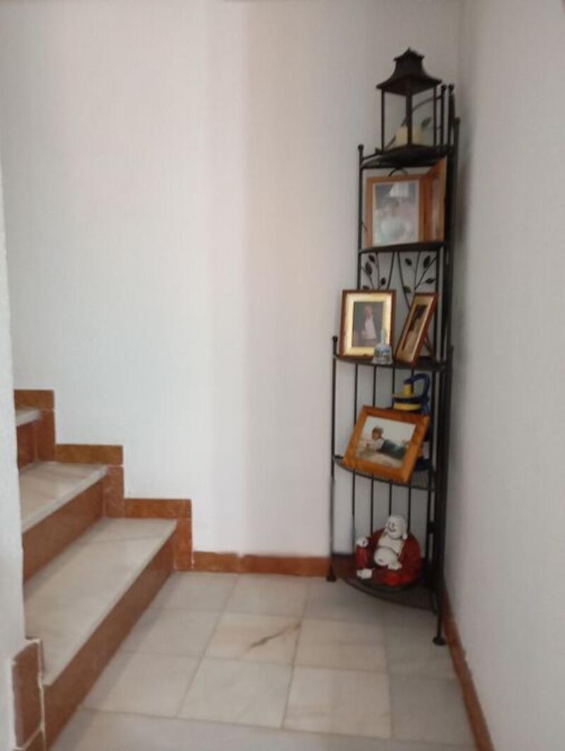 4 bedroom Townhouse for sale