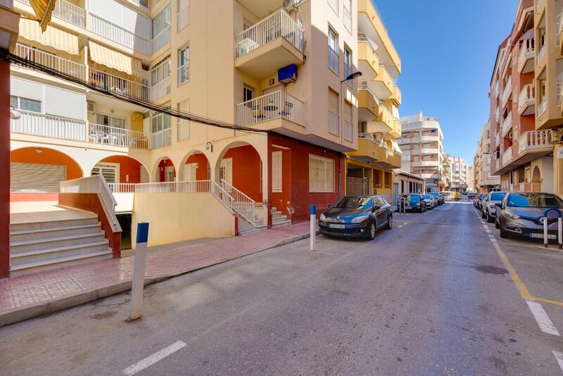 1 bedroom Apartment for sale