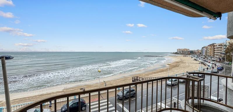 3 bedroom Apartment for sale