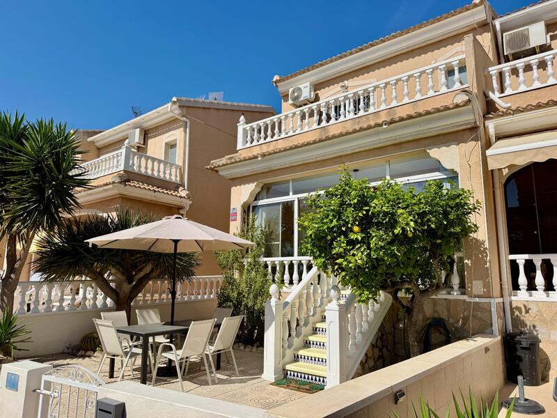 Villa til salg i Ciudad Quesada, Alicante