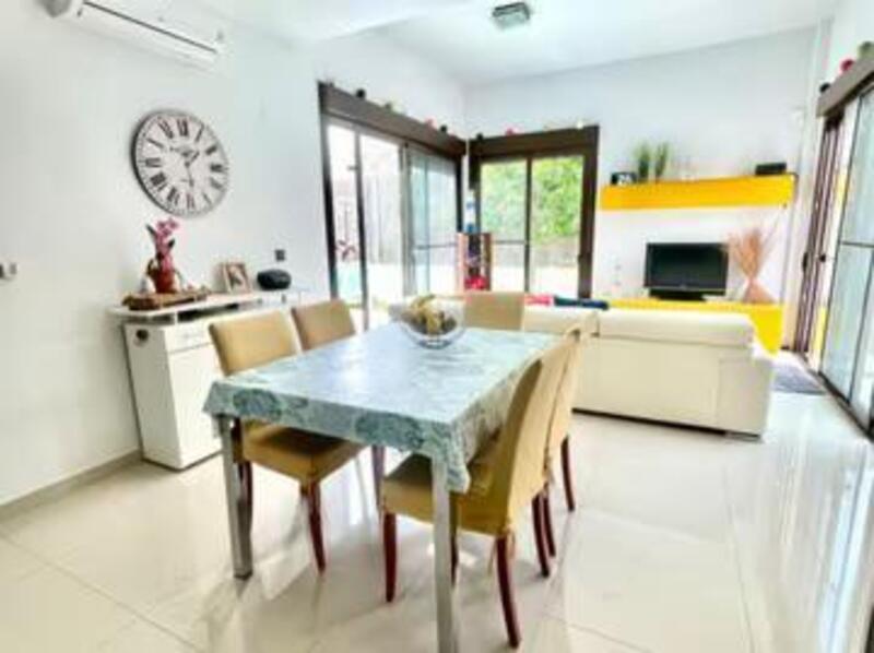 2 bedroom Country House for sale
