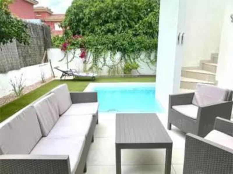 2 bedroom Country House for sale