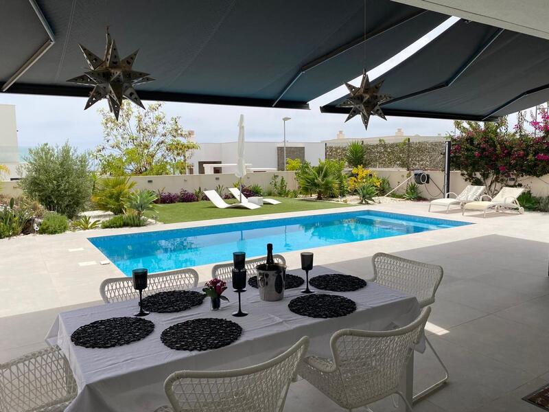 Villa for sale in Polop, Alicante